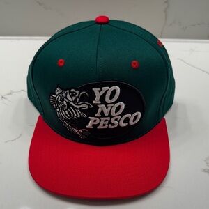 Green and Red Yo No Pesco Cap